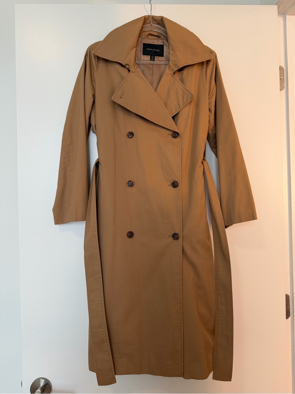 Banana Republic Long Double-Breasted Trench Coat - Camel - XS Petite
